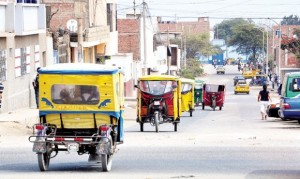 17-1c_rep-mototaxis_en_la_esperanza-Noticia-699253