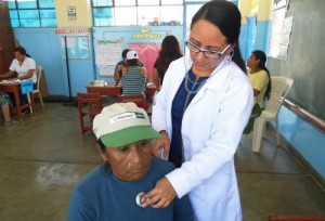 beneficencia-de-trujillo-organzo-campana-de-salud-en-alto-trujillo