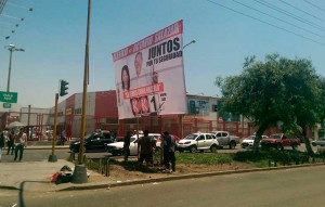 carteles-con-propaganda-política